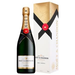 Моет Шандон Брут с Подаръчна Кутия / Moet & Chandon Brut Gift Box